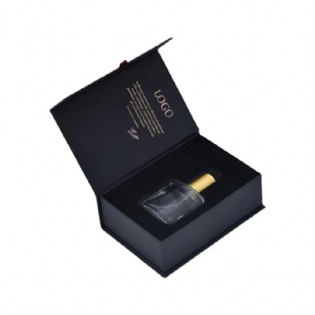  Hot Sell Luxury Cosmetic Gift Box Fashion Make up Lip Gloss Gift Box Custom Logo Cosmetic Packaging Boxes With EVA Foam Insert	