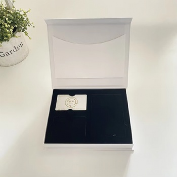  OEM Custom Recyclable Luxury Eyeliner Pen Mascara Tube Private Label EVA Magnetic Box Packaging Set for Cosmetics	